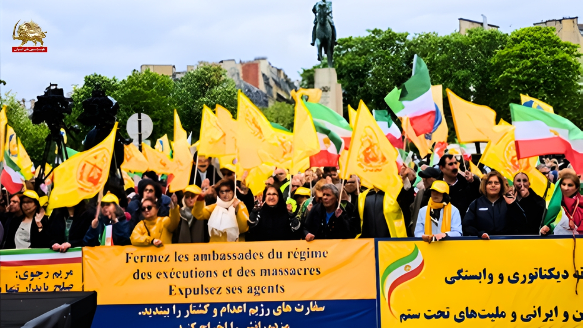 روزنامه السیاسه کویت: هزاران ایرانی در میدان تروکادرو پاریس علیه موج اعدامهای سیاسی رژیم آخوندی تظاهرات کردند